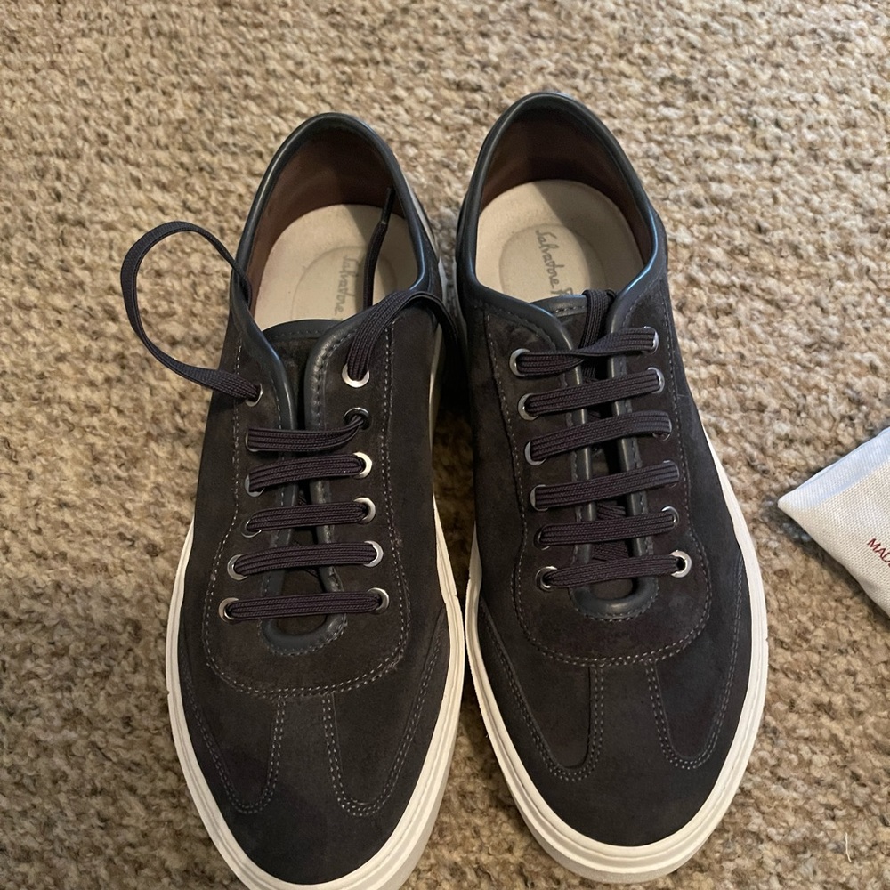 Mens salvatorre ferragamo sneakers